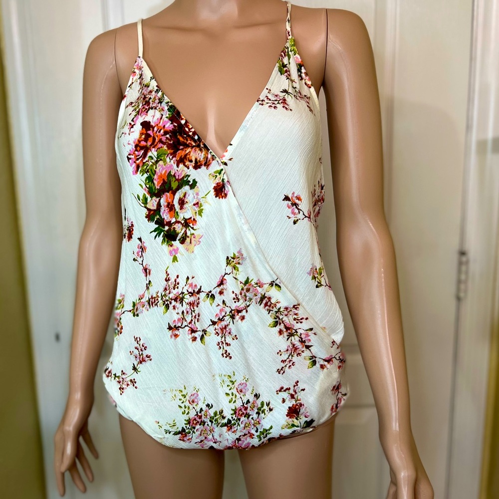 Spaghetti Strap Pretty Floral Summer Blouse Top Size S